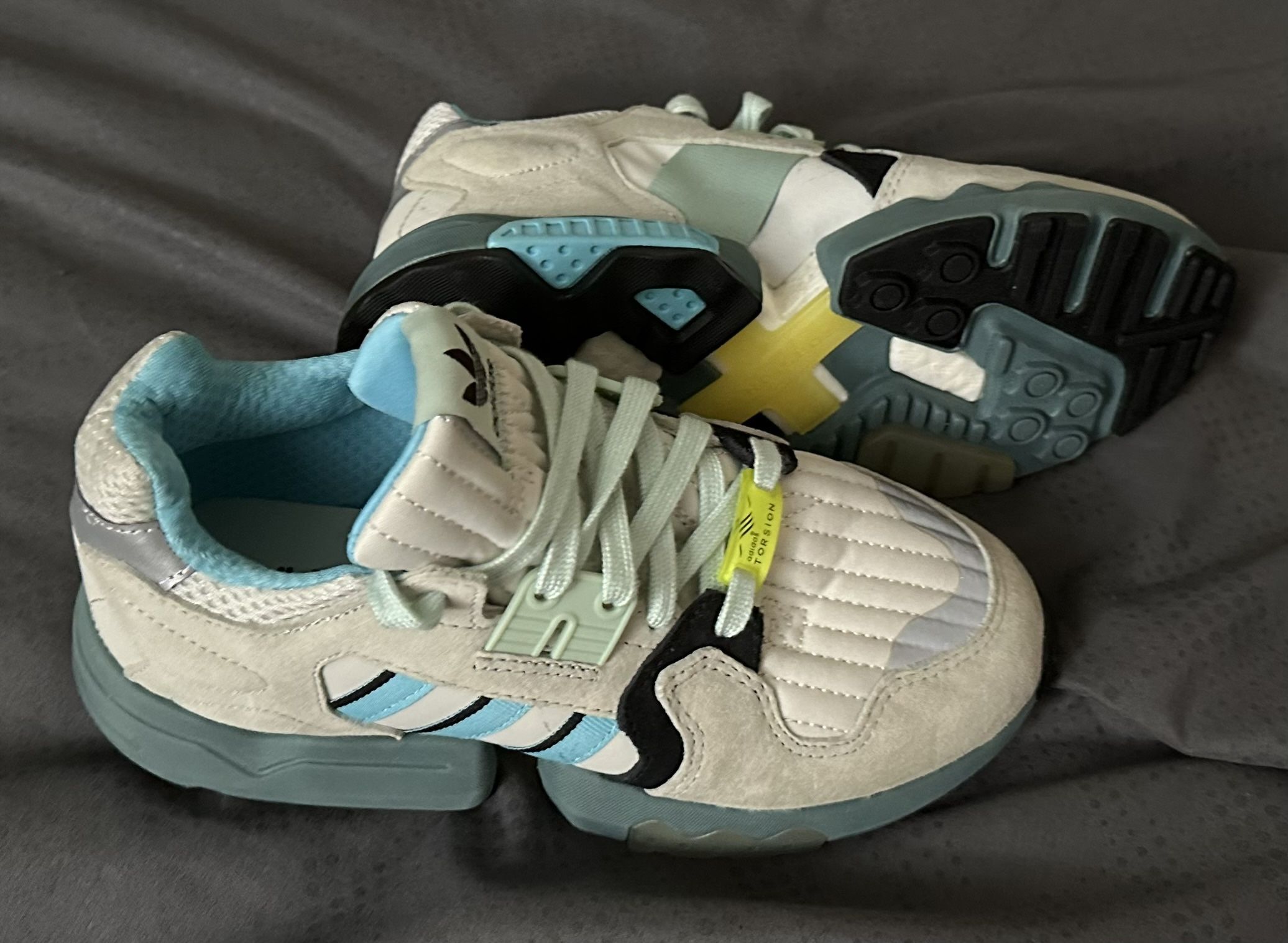 Adidas Torsion Size 5.5