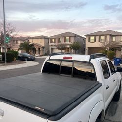 Toyota Tacoma Bed Cover 