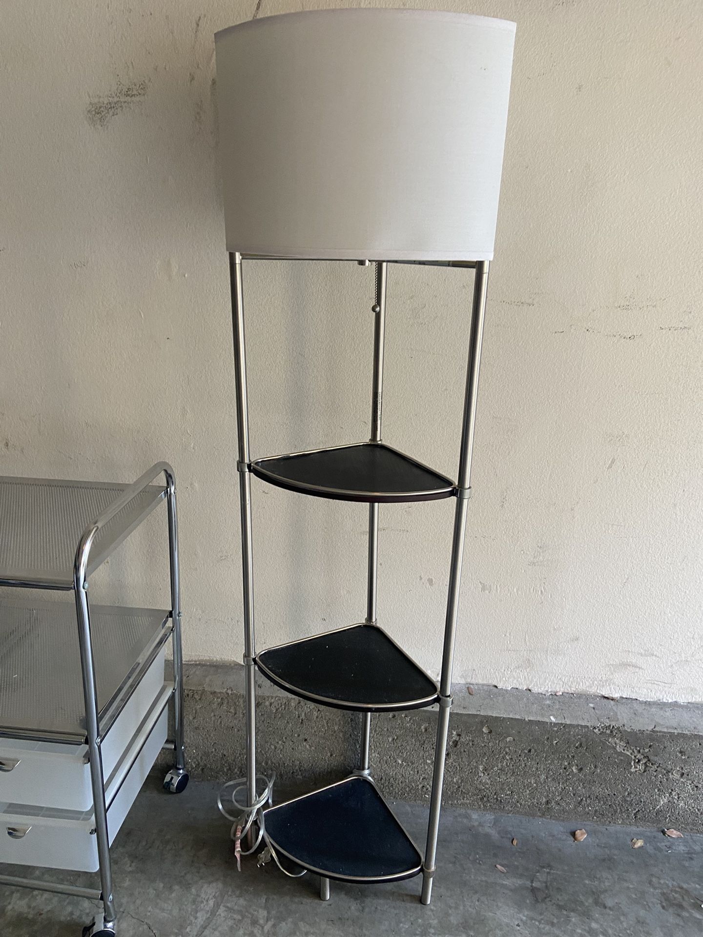 White Modern Shelf Lamp