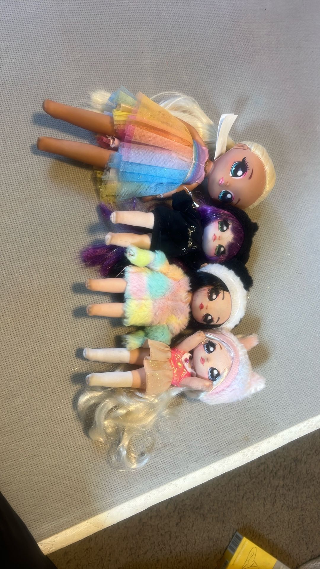 Na-na-na Surprize Dolls