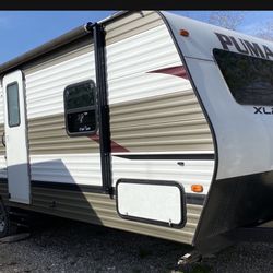 2019 Puma X Lite RV 30’ 