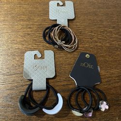 NEW Multiple Sets of Ponytail Holder Hair Accessories from Nordstrom