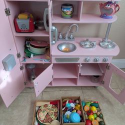 Kitchen Set With All Accessories 