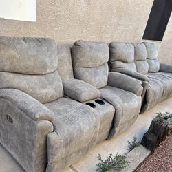 GRAY POWER RECLINER COUCH AND LOVE SEAT SET BY LIVING SPACES , DELIVERY INCLUDED 