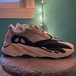 Yeezy 700 Waverunners
