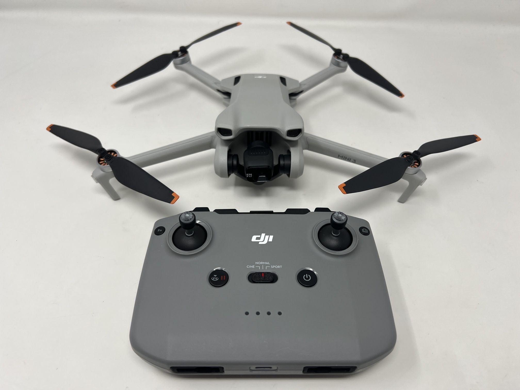 DJI Mini 3, Drones with Camera for Adults 4K. *BOUND TO AN ACCOUNT*