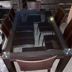 Family Dinning Table 