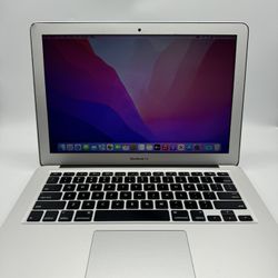 *BEST OFFER* Apple MacBook Air 2015 13.3” Dual-Core Intel i5, SSD 256GB, 8GB Ram Memory (CAN SHIP)