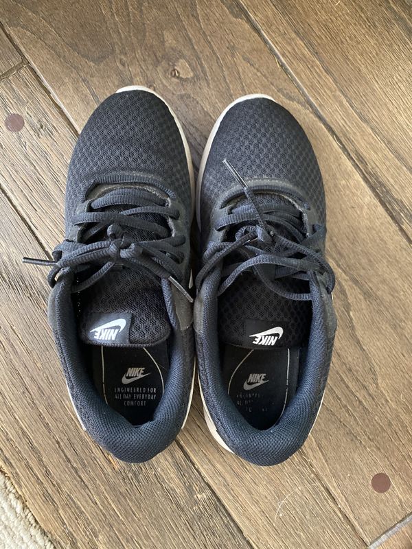 Nike shoes women size 8.5 for Sale in Alhambra, CA OfferUp