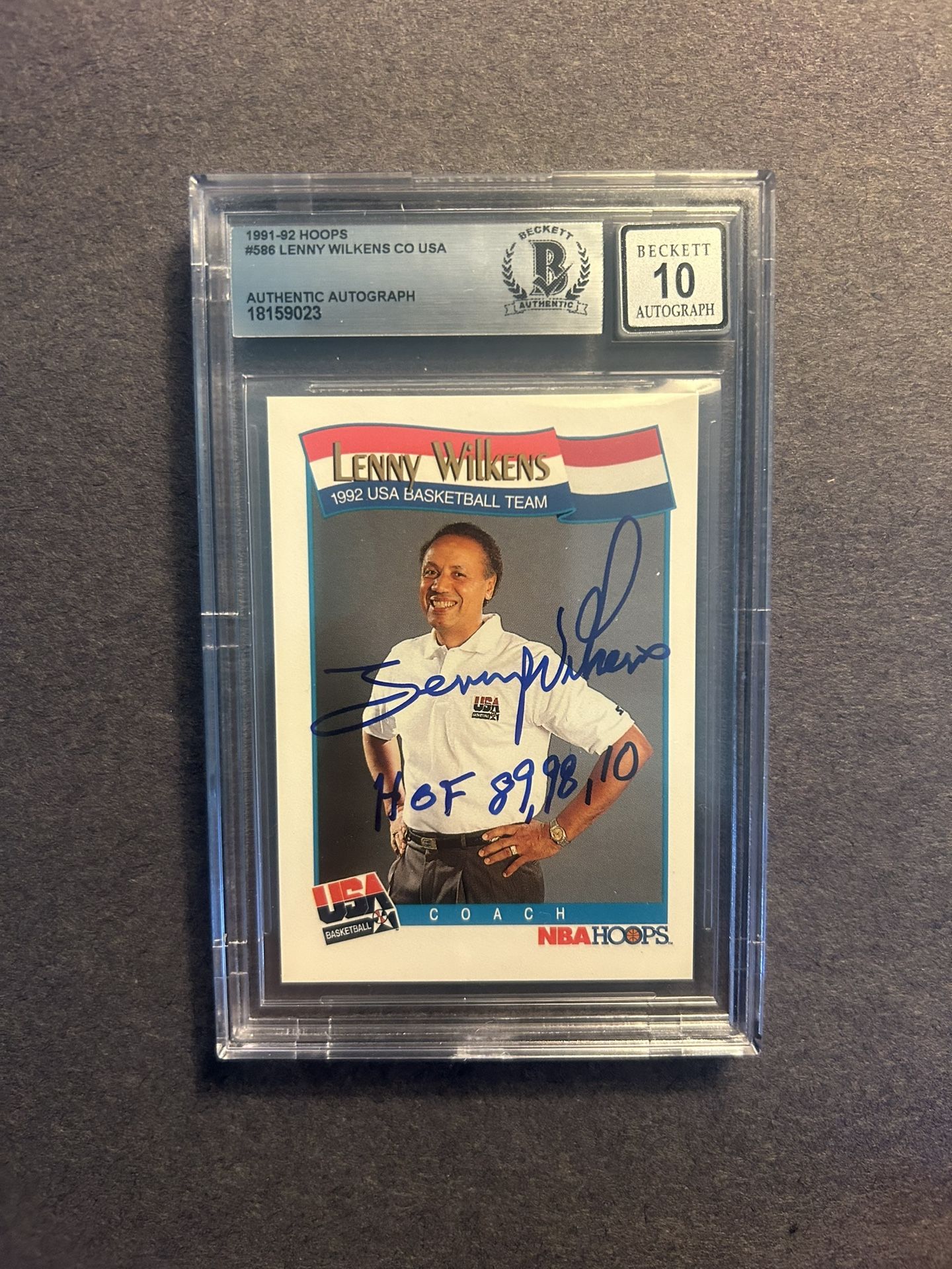 1991-92 Hoops #586 Lenny Wilkens signed. Beckett Authenticated "10" Autograph. Negotiable