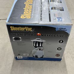 SkeeterVac Mosquito Exterminator — Over 1/2 Acre of Coverage, Model# SV15