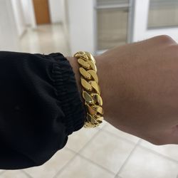 ✨🥇 16MM 7.5” MIAMI CUBAN LINK CHAIN GOLD OVER SILVER