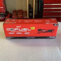 Milwaukee M18 FUEL 18-Volt Lithium-Ion Cordless Brushless Oscillating Multi-Tool (Tool-Only)