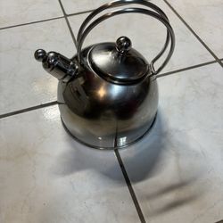 Tea kettle