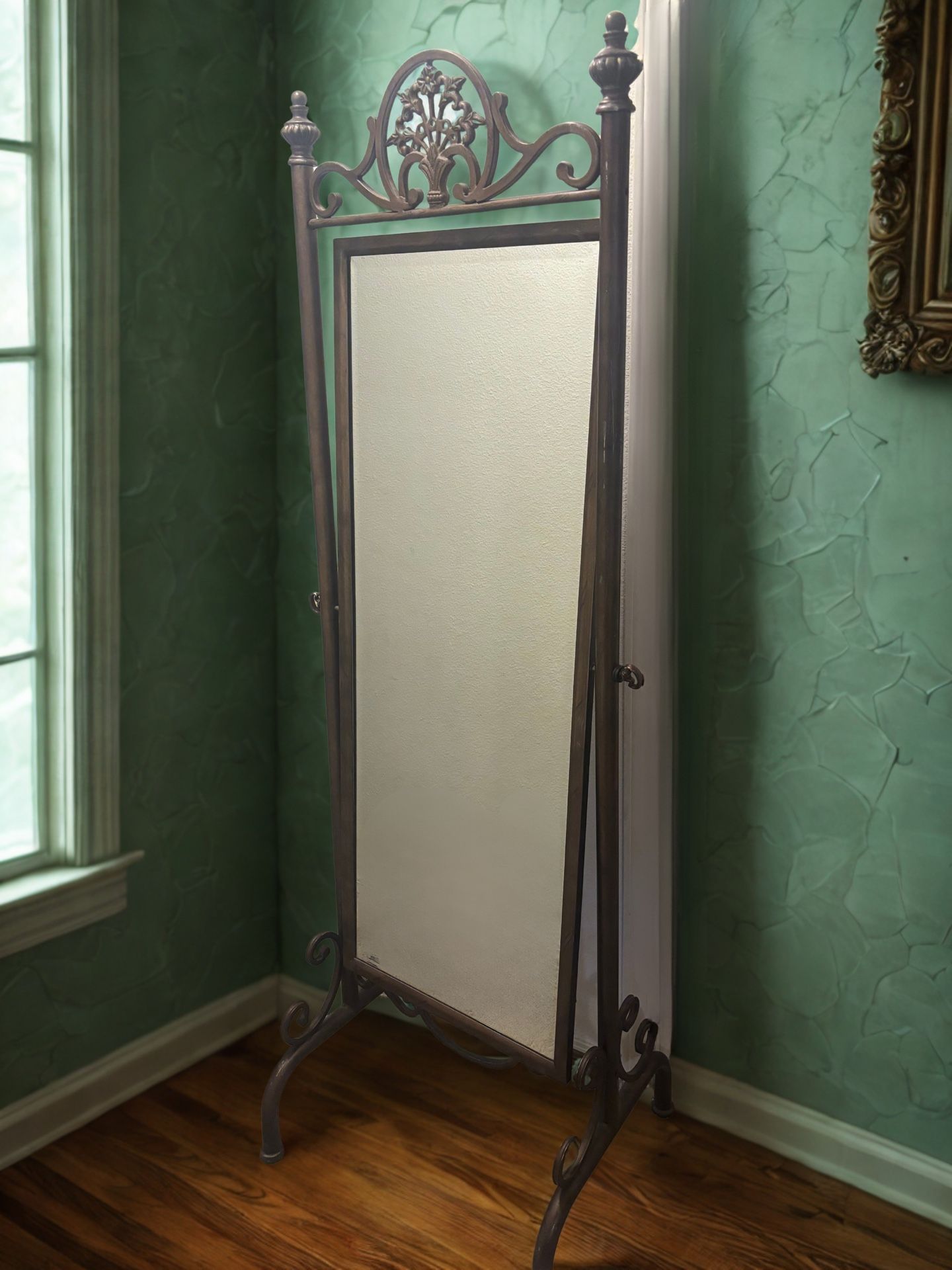 ✨ Stunning Cheval Metal Standing Mirror ✨