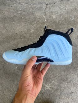 Nike Foamposite Blue Black Size 7 youth Grade School GS