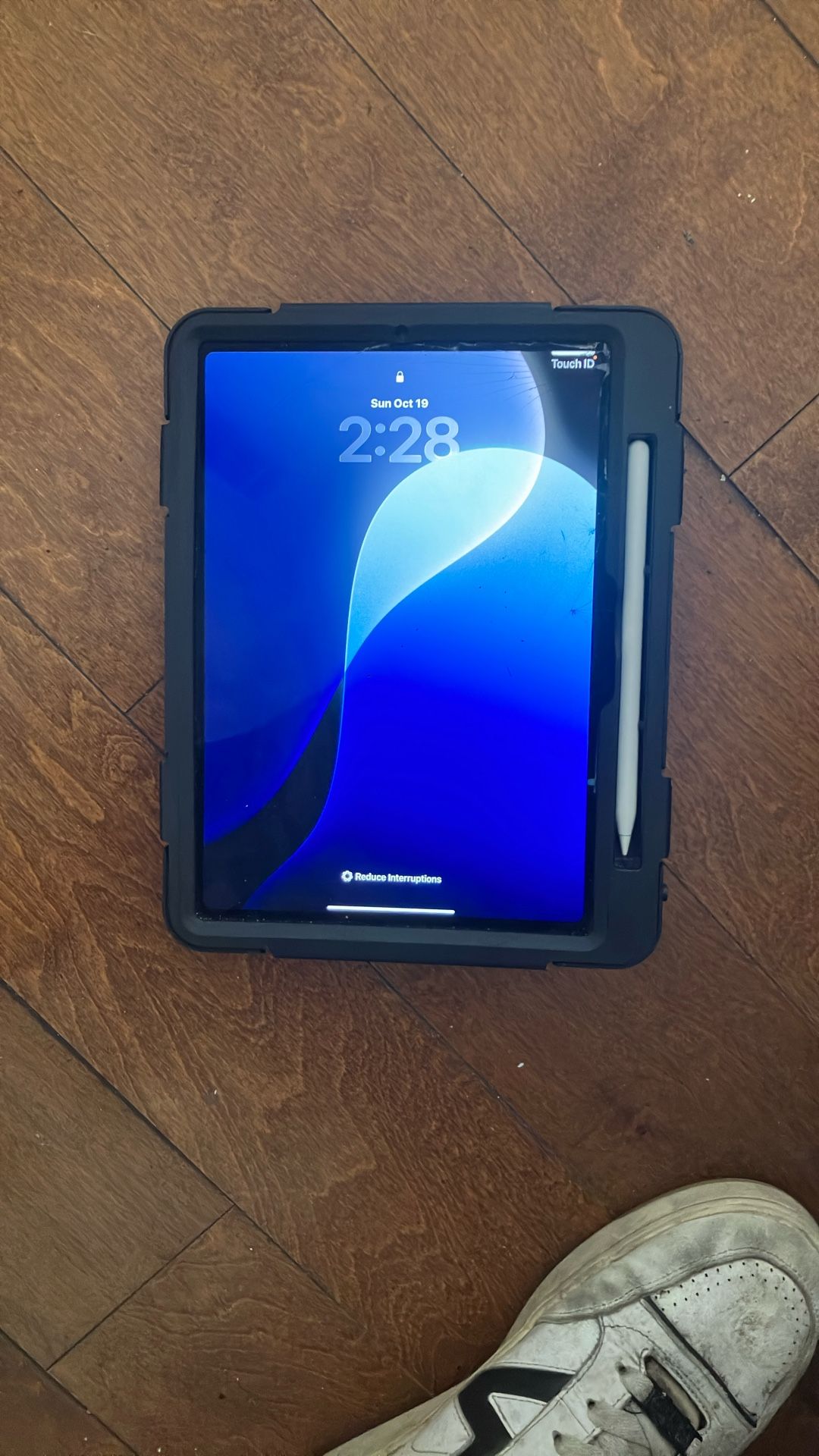 iPad Air Latest Model Works Great