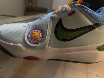 Shoe tennis