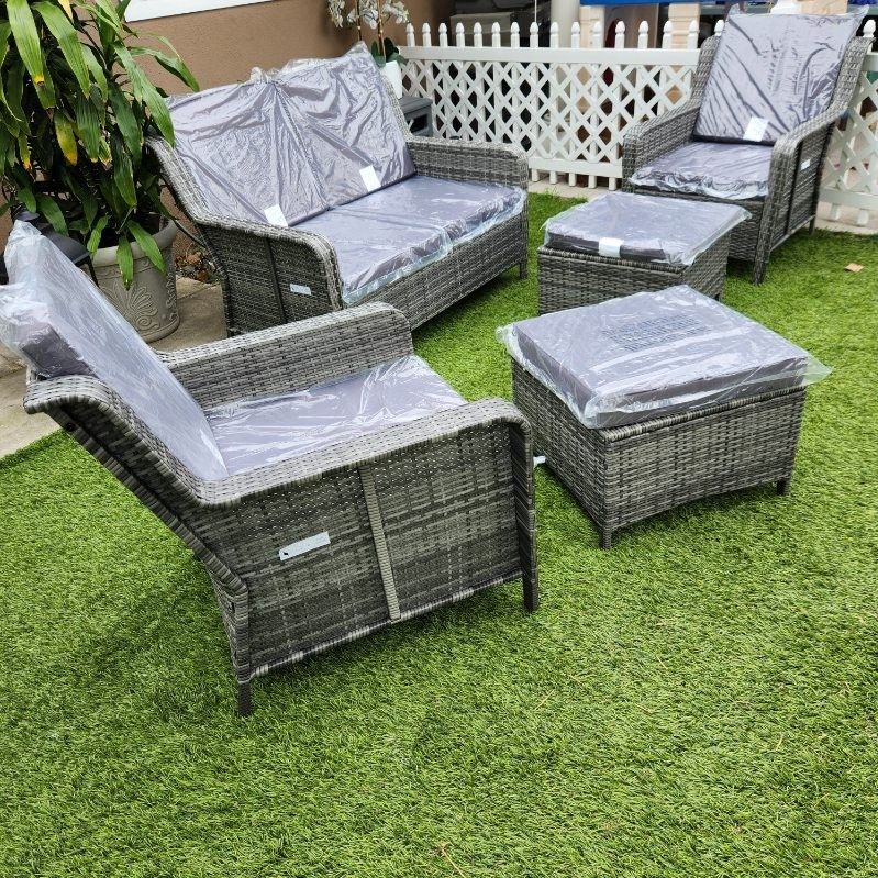 New Patio Set/ Outdoor Furniture/ Conversation Set 