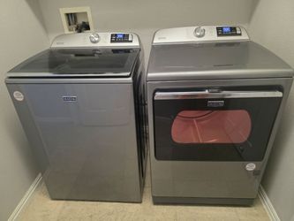 Maytag Smart Metallic Slate Washer & Gas Dryer Set (2020) – Excellent Condition – $600 for both OBO