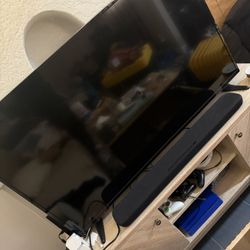 55 Inch Insignia + Yamaha Soundbar 
