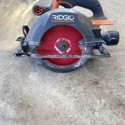 18V SubCompact Brushless Cordless 6-1/2 in. Circular Saw