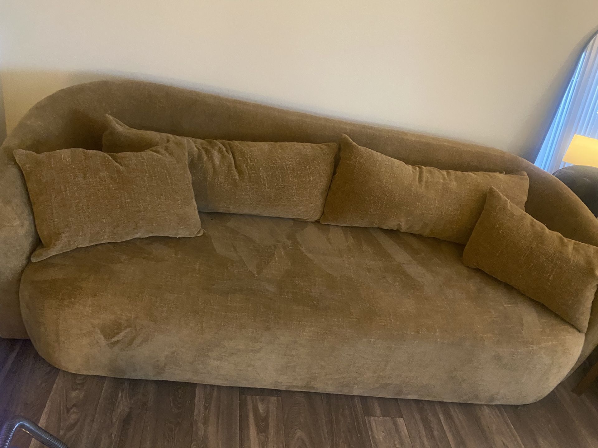 Dovetail Mackay Sofa 