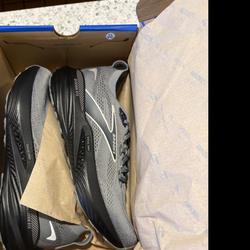 Brooks glycerin GTS 22 male US 9.5