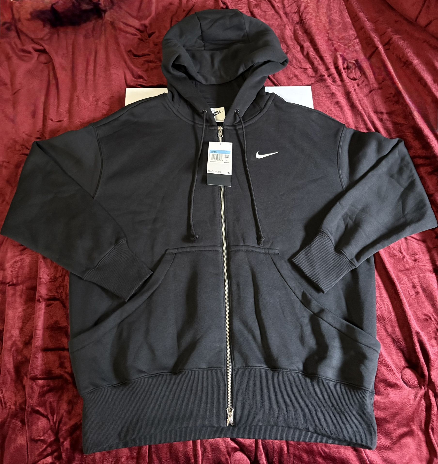Women’s Medium Nike Loose Fit Full Zip