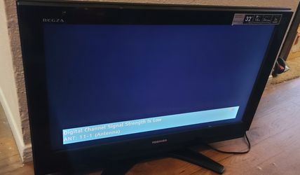 32" Toshiba TV