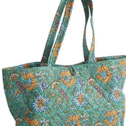 (NEW) Vera Bradley Tote Bag