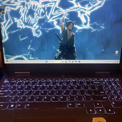 Lenovo LOQ15IRH8 gaming laptop 