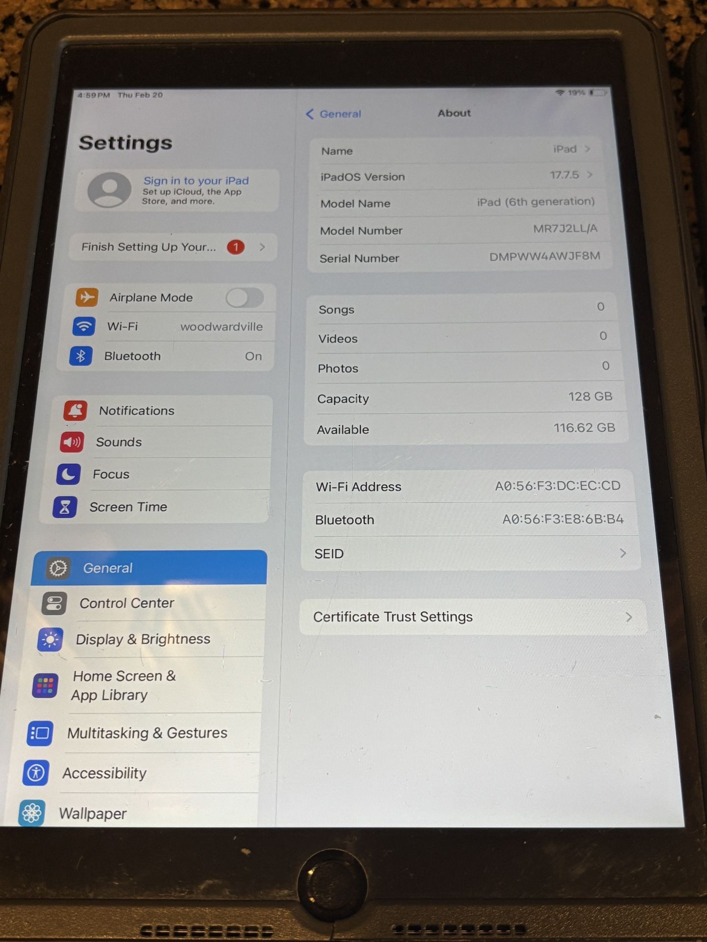 6th Gen iPad 128GB