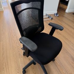 [FREE] Office Chair 
