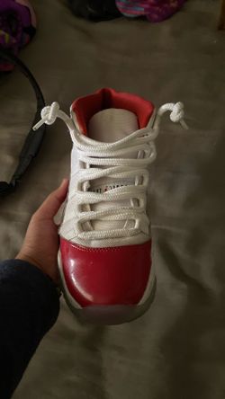 Jordan Cherry 11’s NO BOX