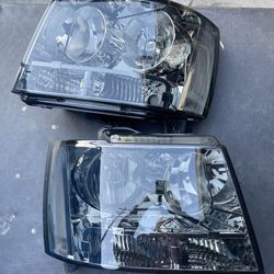 Chevy Tahoe / Avalanche Smoked Headlights For 2007 To 2014