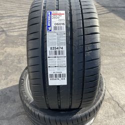 295 30 20 Michelin Pilot Sport 4s