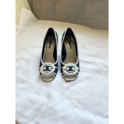 Navy/Blue Heel Shoe- Size 6