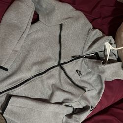 Size Small Grey Nike Tech