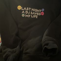 Women Medium Sweatshirt 