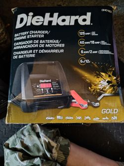 DieHard battery CHARGER/ENGINE STARTER