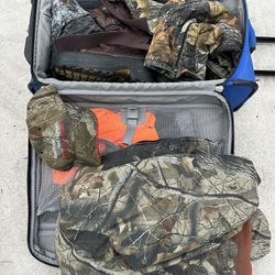 Hunting Gear Set. Over $600 Boots / Gloves / Pants / Jacket  Etc 