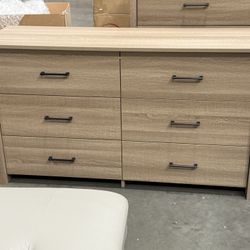 New! 6-Drawer Brown Dresser, bedroom dresser, Oak finish dresser, clothing storage unit, bedroom closet, closet storage, cabinet, Dresser, matching ni