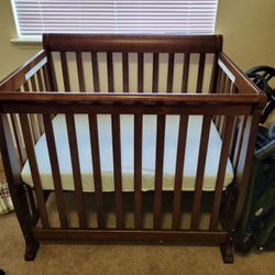 Wood Mini Crib For Baby 