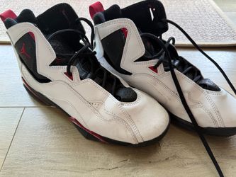 Jordan True Flight Size 7y