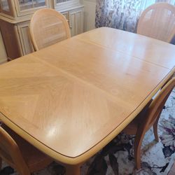 Dining Room Table and 4 Chairs -FREE