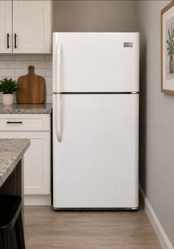 Frigidaire 18.2 Cu. Ft. Top Freezer Refrigerator - White - Works Great
