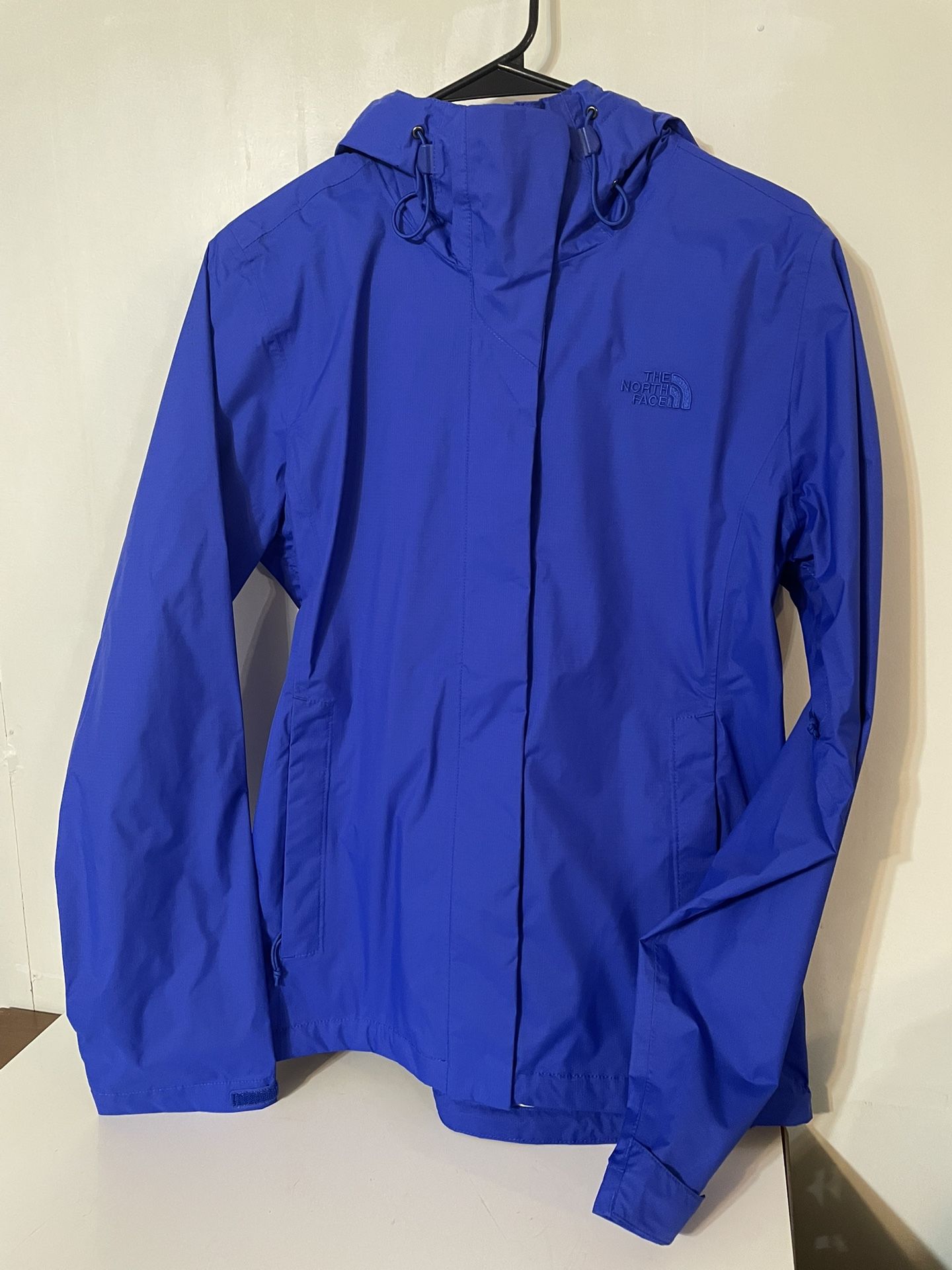 North Face Coat For Women Runs Small Very Nice