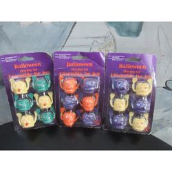 VINTAGE LOT OF 18 RUBBER HALLOWEEN MONSTER FINGER PUPPETS NEW