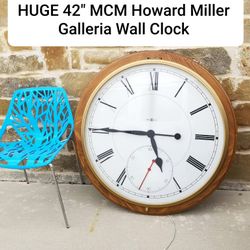HOWARD MILLER MCM EXTRA LARGE 42"  WOODEN FRAME GALLERIA WALL CLOCK ELECTRIC